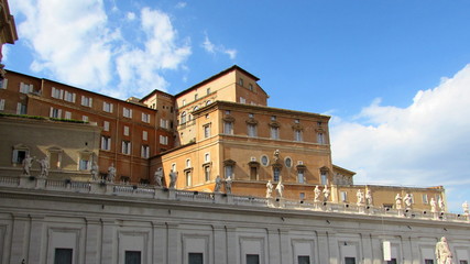 Fototapeta na wymiar Palazzo apostolico a Roma - Vaticano