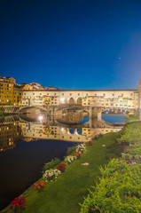 Obraz premium The Ponte Vecchio (Old Bridge) in Florence, Italy.