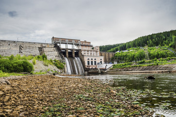 Dam Shirokovskaya hydroelectric