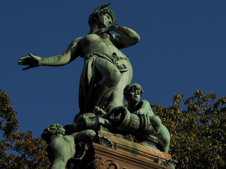 Fototapeta na wymiar Stuttgart Galateabrunnen, Eugensplatz, Skluptur