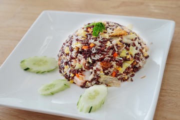 Fried Rice with Herbs It is a food for people who love health. Want to reduce blood sugar