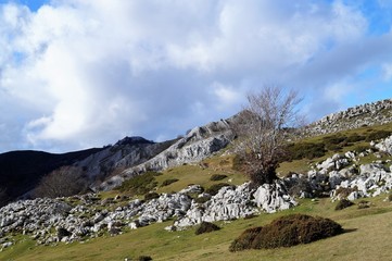 Gorbea mountain 