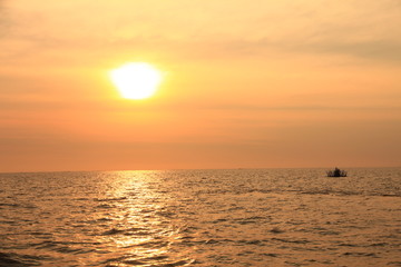 Fototapeta premium Sunset over Tonle Sap, Cambodia