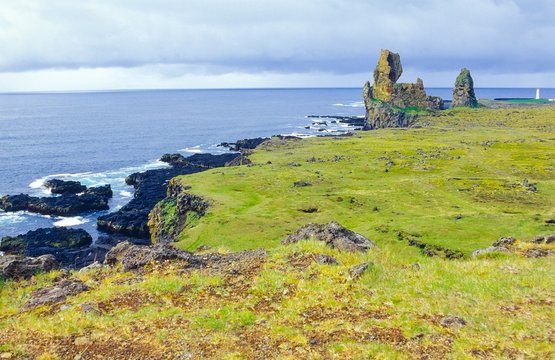 Alter Vulkanschlot L&oacute;ndrangar, Atlantikk&uuml;ste, Halbinsel Sn&aelig;fellsnes, Island/ Iceland, Europa 