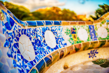 Naklejka premium Barcelona, Catalonia, Spain: mosaic in the Park Guell of Antoni Gaudi 