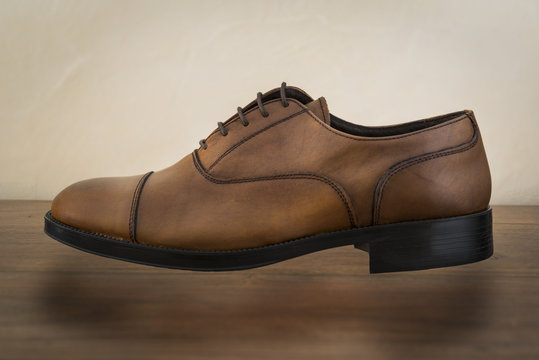 Zapato marr&oacute;n