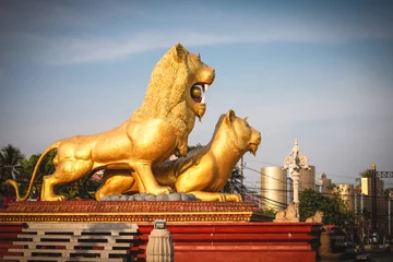 Fototapete Historisches Monument Sihanoukville Cambodia famous Lion Statue