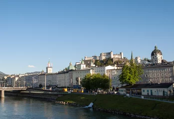 Deurstickers  Old town and Fortress Hohensalzburg, beautiful medieval castle in Salzburg, Austria © wjarek