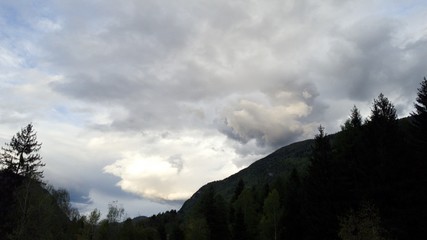 Regenwolken in den Alpen