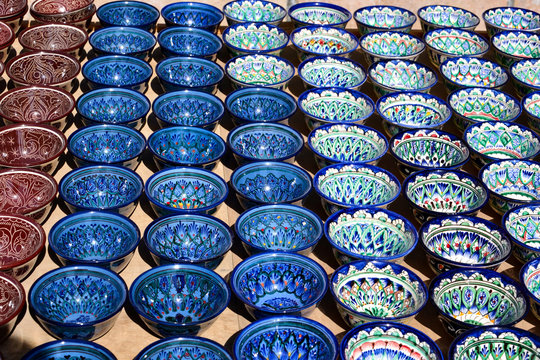 Wunderbar Bunte Glasierte Tonware Bilder