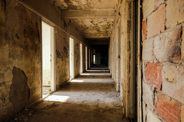 Fototapeta na wymiar The abandoned hallway