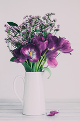 Tulips in vase 