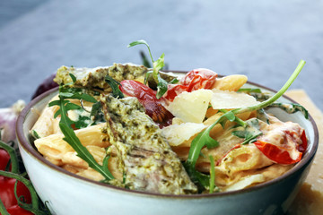 Whole Wheat Pasta Salad with Fresh Arugula, Mozzarella, Roasted Red Bell Peppers and Pesto Sauce