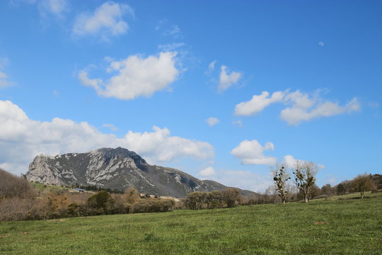 Pic de Bugarach dans les Corbi&egrave;res, Occitanie dans le sud de la France