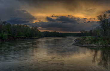 Spring storm over the Des Moines river