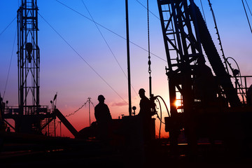 oil field, the oil workers are working