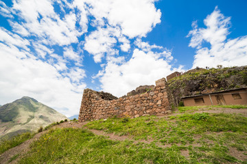 Fototapeta na wymiar Pisac Peru, ruinas
