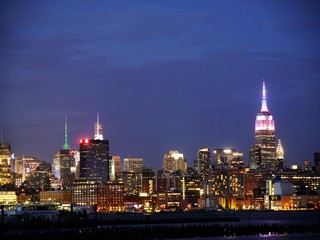 Fototapeta na wymiar Midtown Manhattan skyline at dusk from Hoboken Jersey City