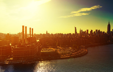 Aerial view of the East River and the Manhattan skyline
