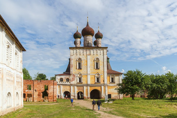 Сретенеская церковь в Борисоглебском монастыре в Борисоглебском Ярославской области © Тищенко Дмитрий