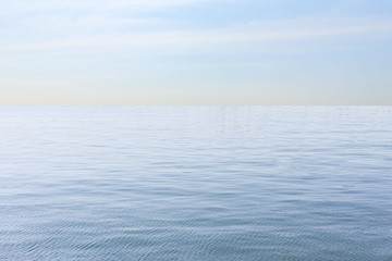 Obraz premium Sea water and blue sky background with copy space and abstract.
