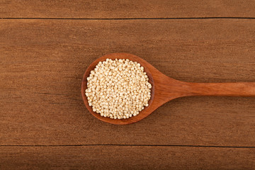 quinoa in wooden bowl