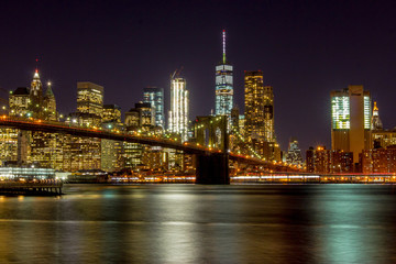 Fototapeta na wymiar Brooklyn bridge in night time, New York, USA