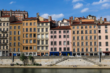 Fototapeta na wymiar Lyon old buildings along river Saone
