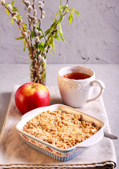 Apple crumble cake in a tin
