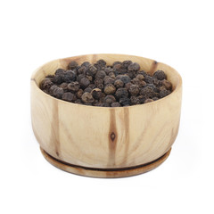 Fototapeta na wymiar black peppercorn in wooden cup isolated