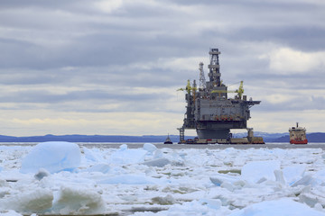Oil and gas platform