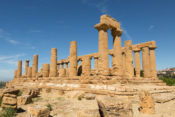Fototapeta na wymiar ruins of the Greek temple of Hera in the Valley of the Temples, Agrigento, Sicily