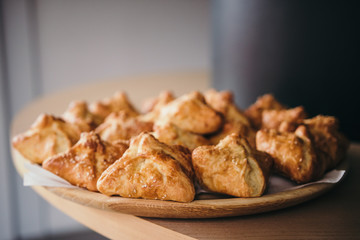 Crispy cheese puff pastries with seeds