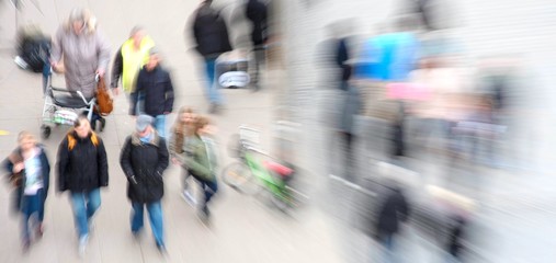 Thema Einzelhandelskonzept im zoom Einkaufstra&szlig;e in Duisburg 