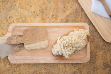 Bread with dried shredded pork