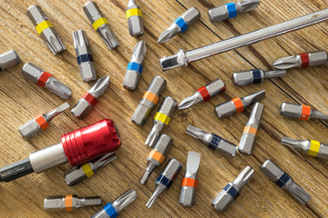 Screwdriver with color bits