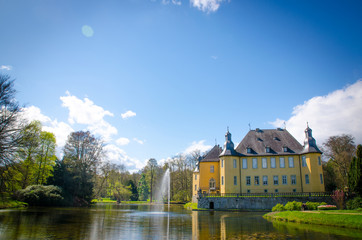 Schloss Dyck im Fr&uuml;hling