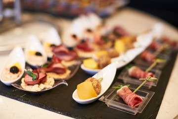 Serving buffet table