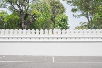 White wall of the ancient palace © takorn