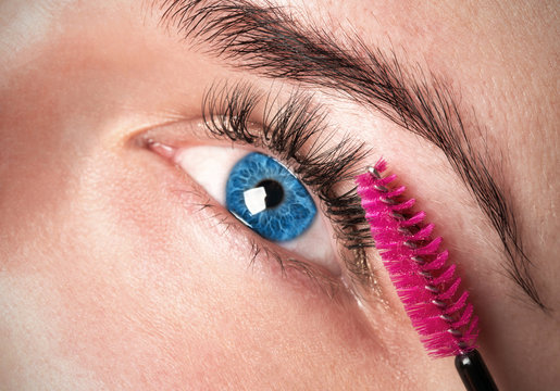 eyes and eyelashes girls in beauty salon