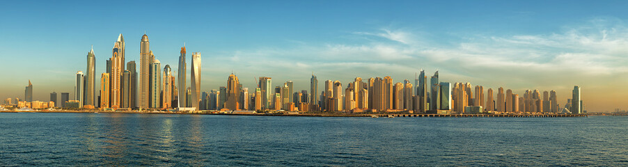 Fototapeta na wymiar Dubai panorama skyline 1
