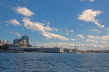 Fototapeta premium Sydney , exklusive Wohnungen am Wasser