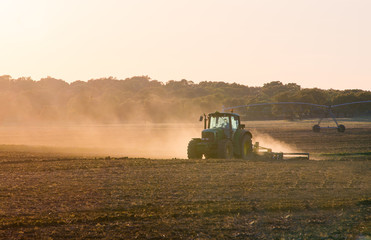Naklejka premium tractor working