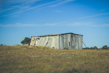 Fototapeta na wymiar Old barn in the countryside