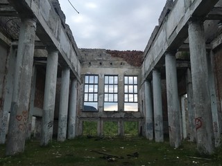 Abandoned building 