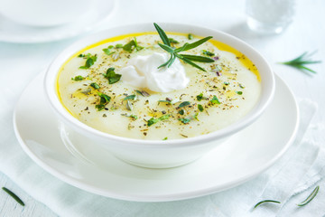 cauliflower and potato soup