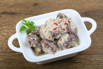 Chicken hearts in cream souce