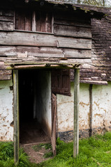 Fototapeta na wymiar Abandoned historical house in the countryside