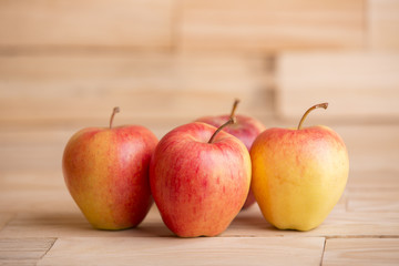 apples