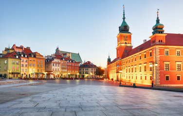 Naklejka na ściany i meble Warsaw, Royal castle and old town at sunset, Poland